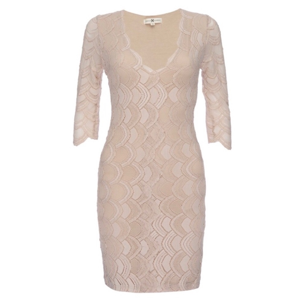 Nightcap Carisa Rene bodycon lace mini dress v neck